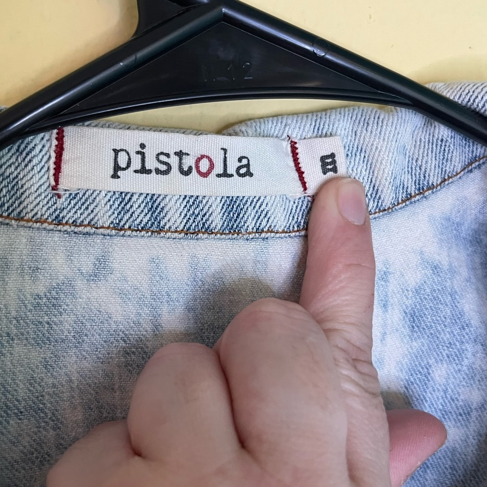 PISTOLA Light Acid Washed and Worn Denim Vest Size Medium - Picture 4 of 5